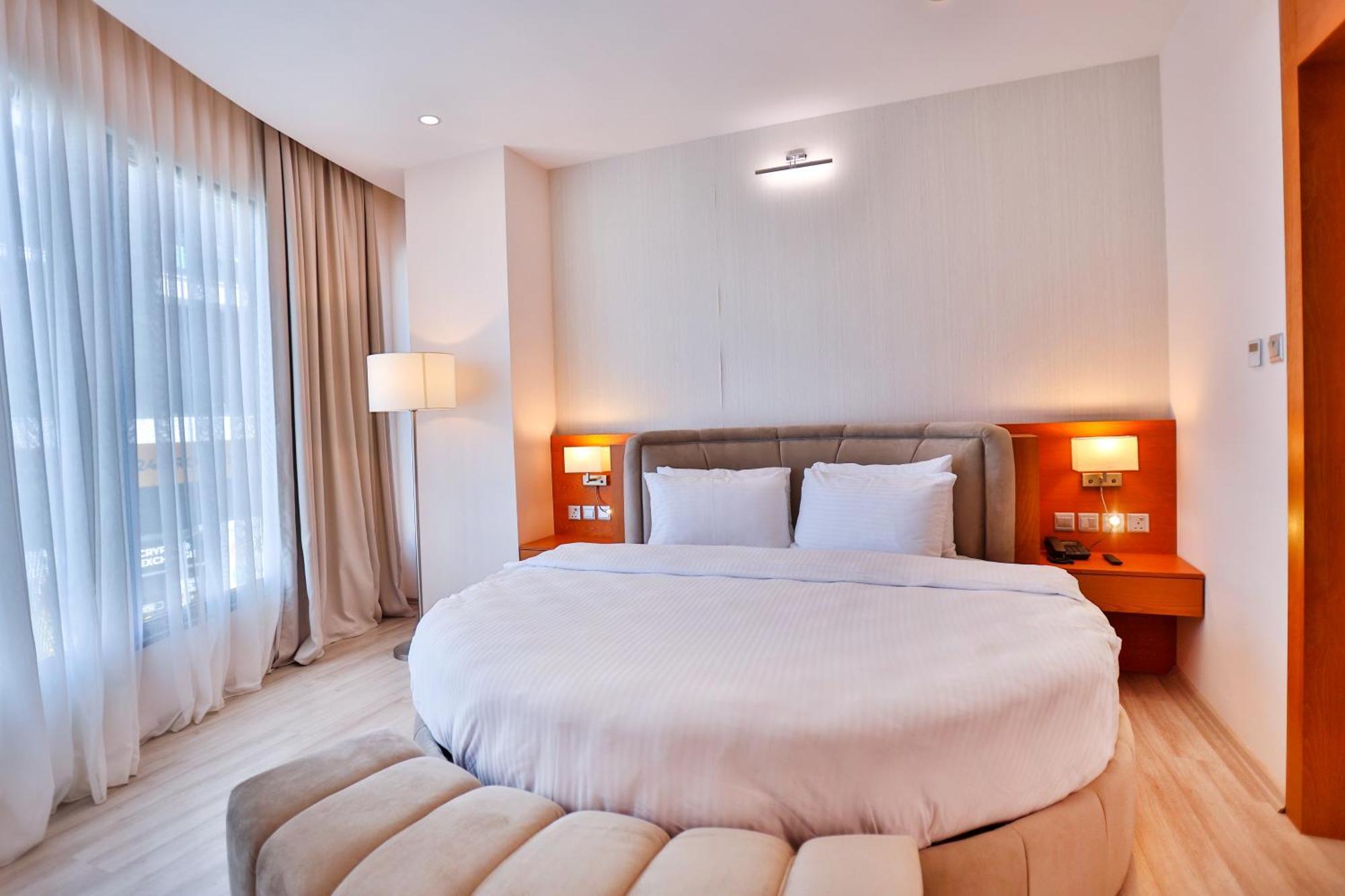 Caddem Inn Hotel فاماغوستا المظهر الخارجي الصورة