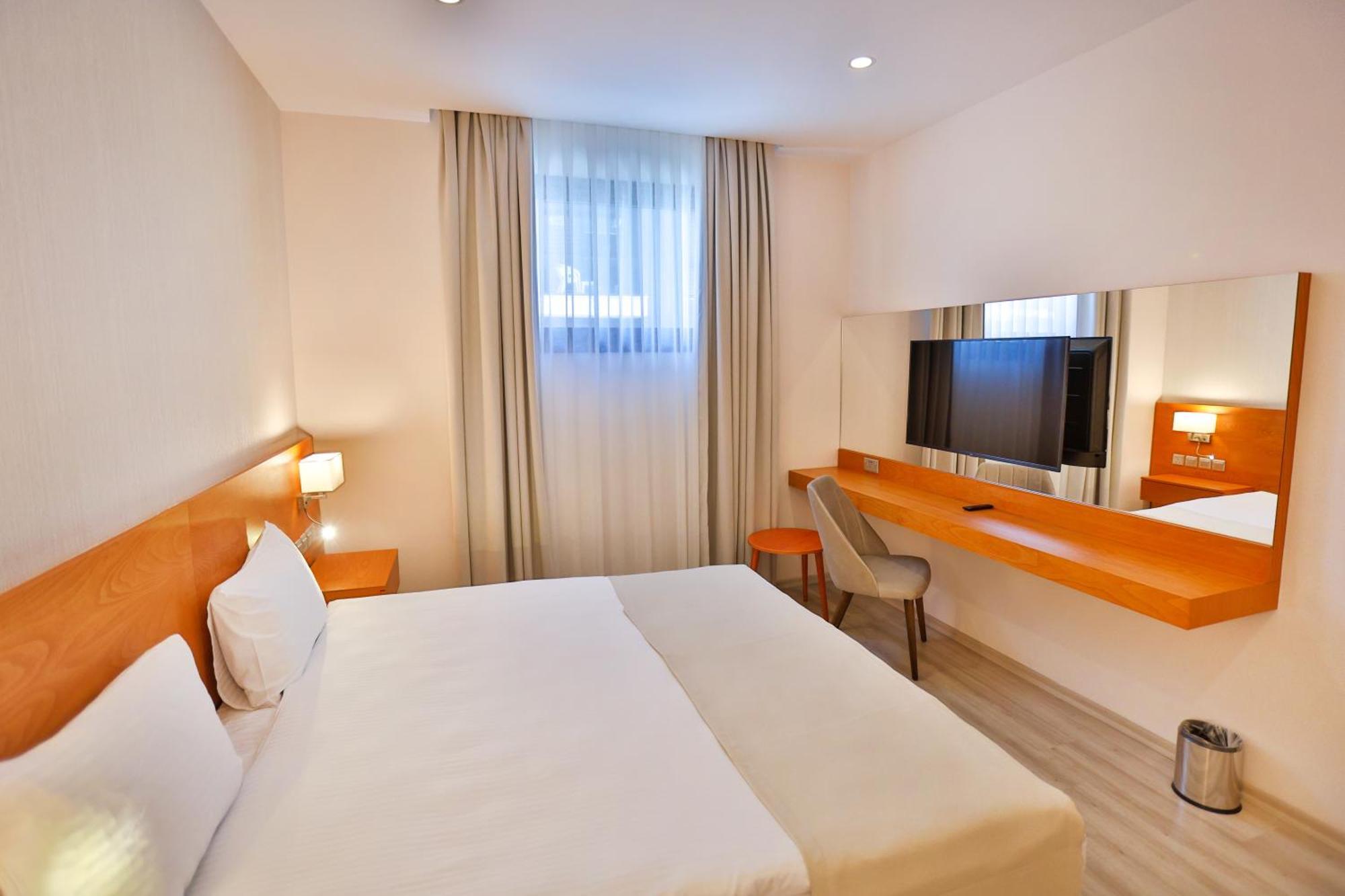 Caddem Inn Hotel فاماغوستا المظهر الخارجي الصورة